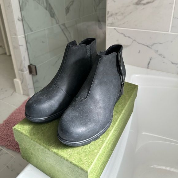 Sorel Black Heeled Ankle Boots - Picture 2 of 4